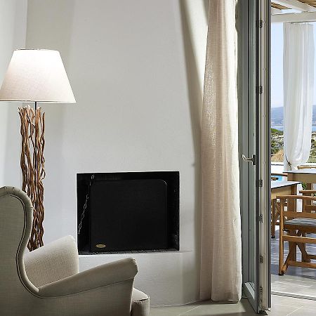 Lithos Luxury Rooms (Adults Only) Adamantas  Bagian luar foto