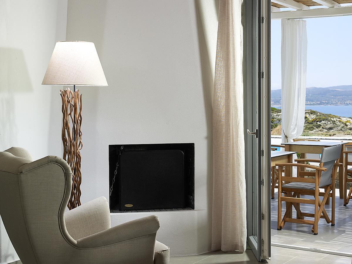 Lithos Luxury Rooms (Adults Only) Adamantas  Bagian luar foto