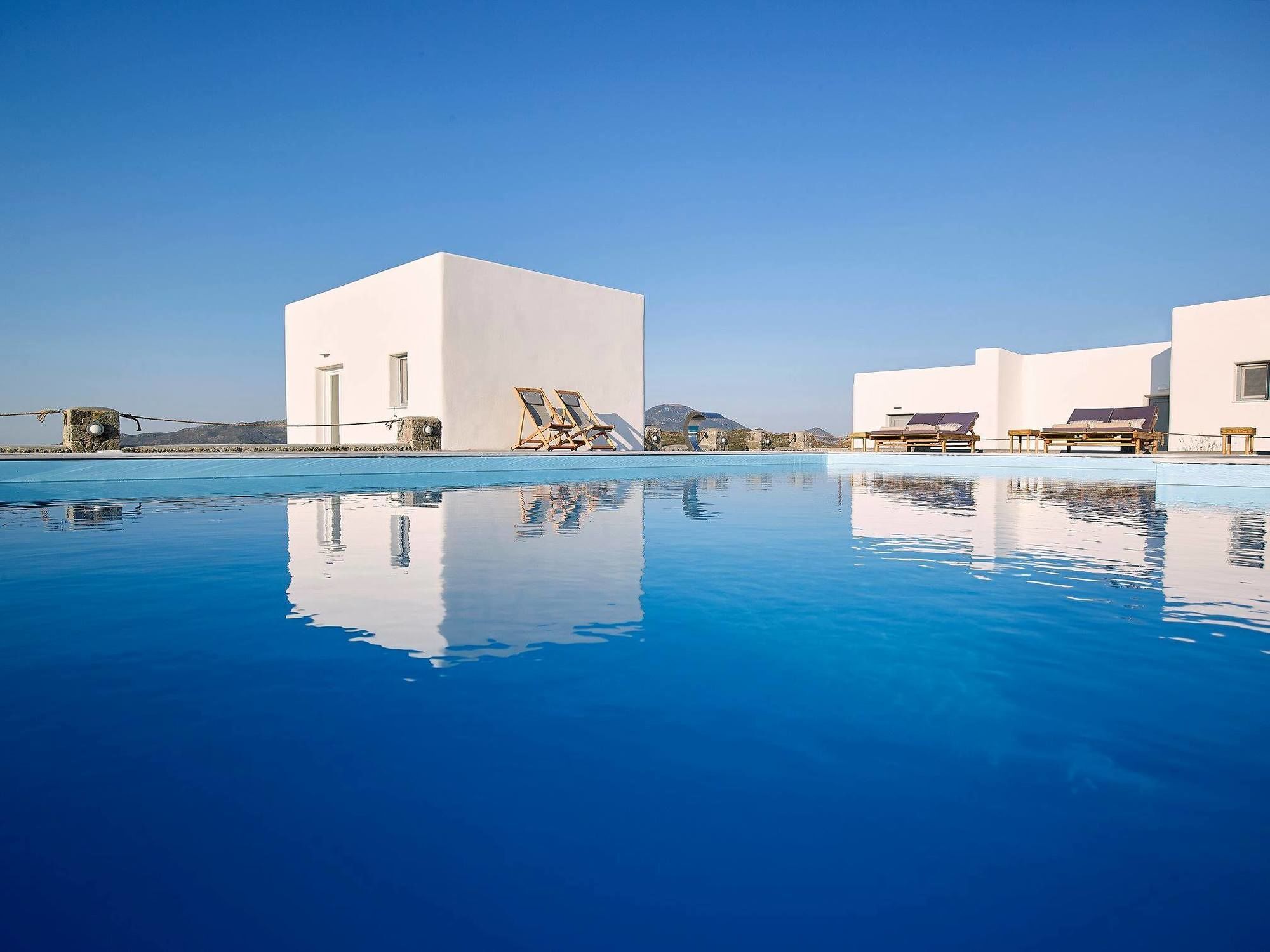 Lithos Luxury Rooms (Adults Only) Adamantas  Bagian luar foto