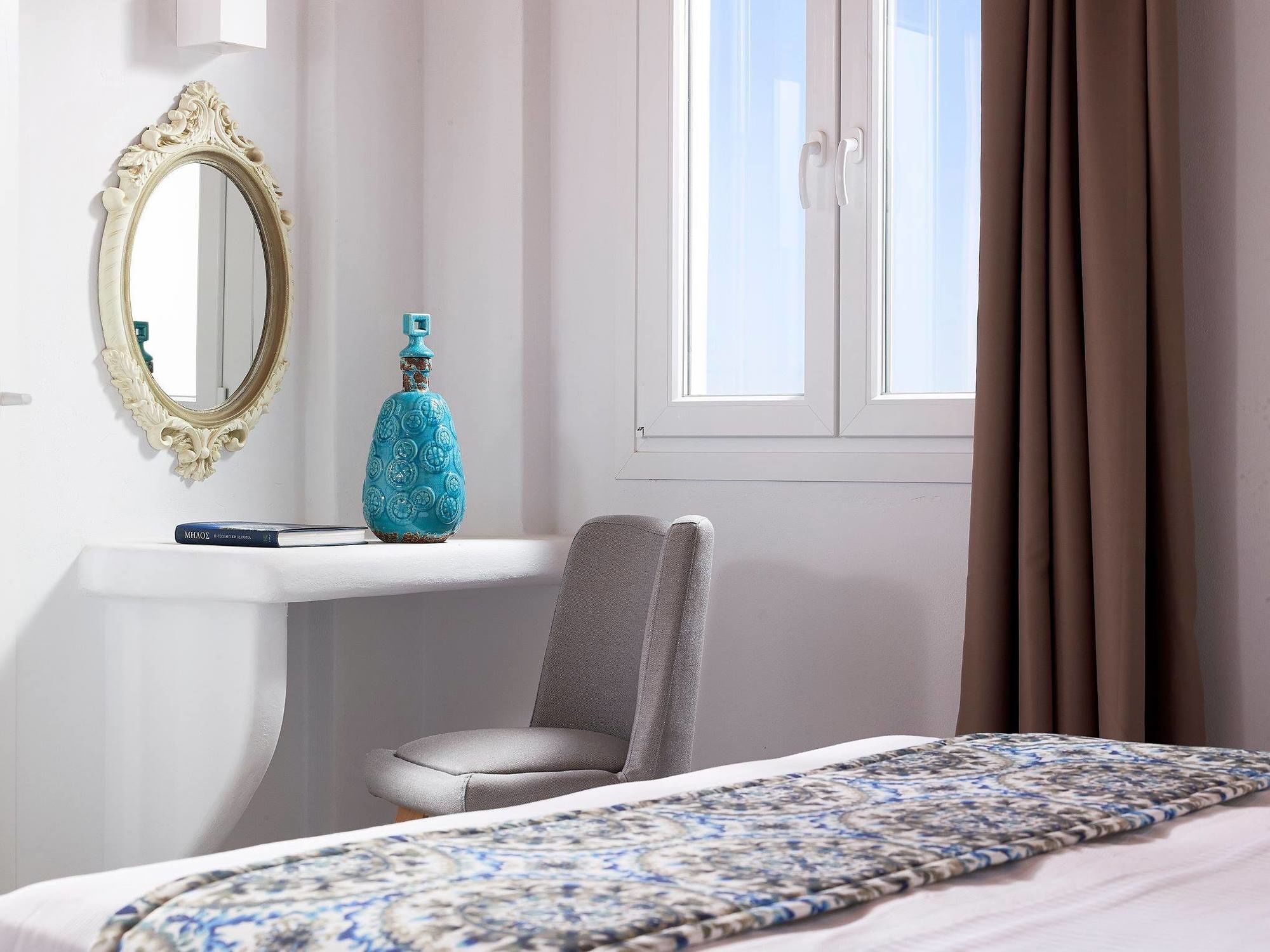 Lithos Luxury Rooms (Adults Only) Adamantas  Bagian luar foto